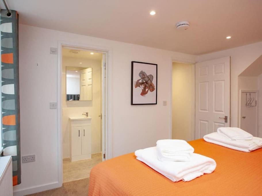 1 Perfectly Located Stylish, Comfortable Apartment Sidmouth Buitenkant foto